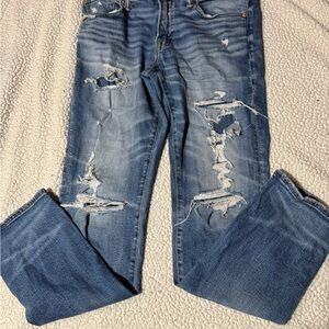 AE 31x32 inseam 31 men’s Light Blue Distressed Jeans